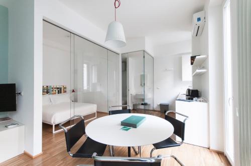 Brera Apartments in City Center, Milan