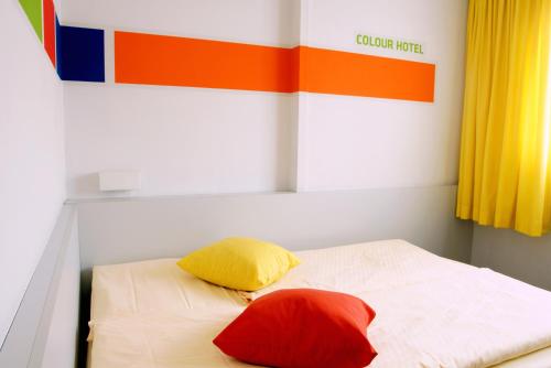 Colour Hotel - image 5