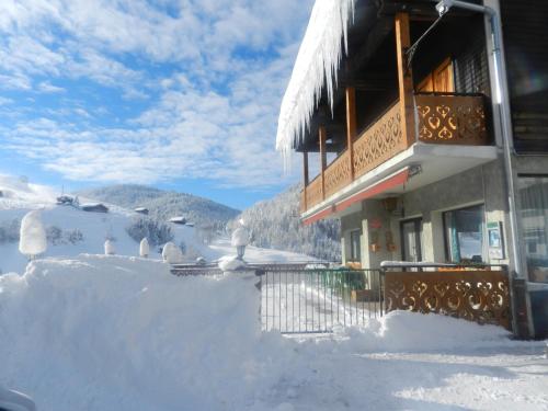 Chalet-Hôtel du Borderan - Hotel - La Clusaz