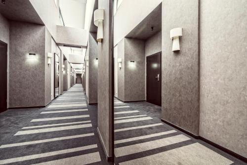 Edels - image 4
