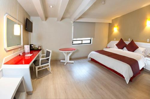 room detail thumbnail 1