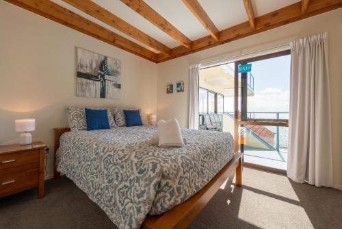 By the Bay Beachfront Apartments in Mangonuja