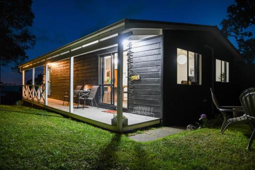 أولكلاند كليفتوب (Auckland Clifftop) in Titirangi