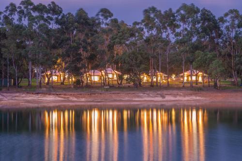 Olio Bello Lakeside Glamping