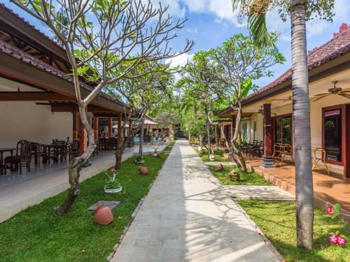 Garden, Hotel Melamun near Warung Citra