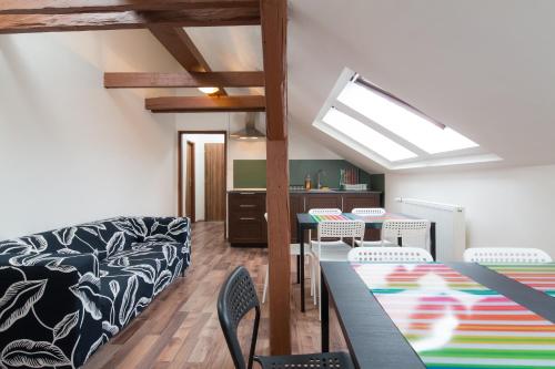Easy Housing 4
