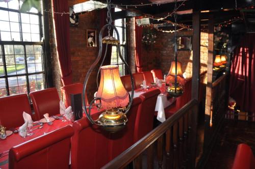 The Roundabout Hotel - image 14