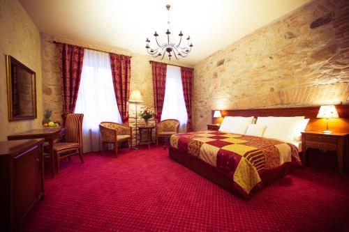 Hotel Rous, Pilzno
