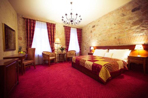 Bed, Hotel Rous in Plzen