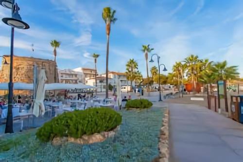 Balcon del Mar, first line of the beach