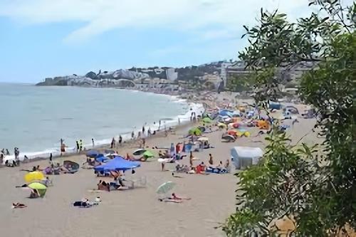 Balcon del Mar, first line of the beach