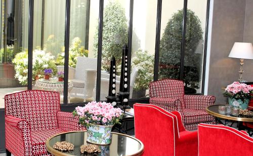 My Home In Paris, Paryż
