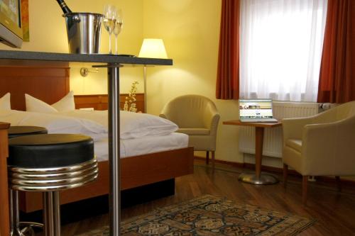 Apartment Hotel KRAL - BUSINESS HOTEL & SERVICED APARTMENTS