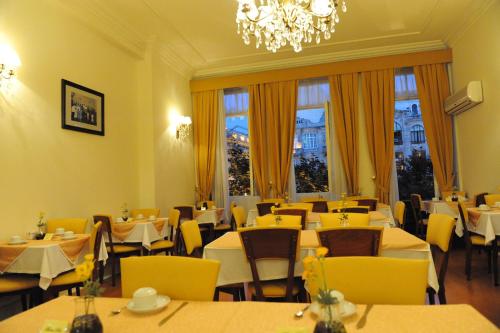 Hotel Aliados - image 2