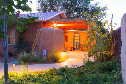 Casa La Huerta in Albuquerque, USA