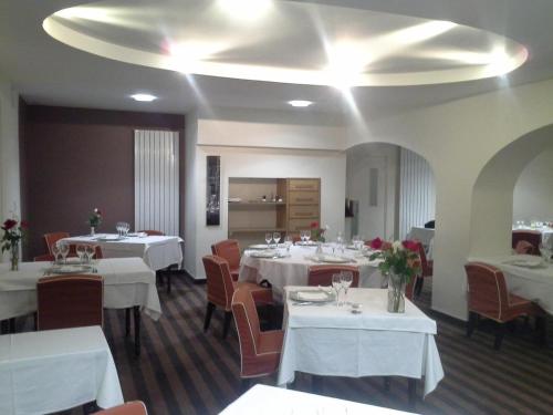 Εστιατόριο, Hotel les forges in Noyal-sur-Vilaine