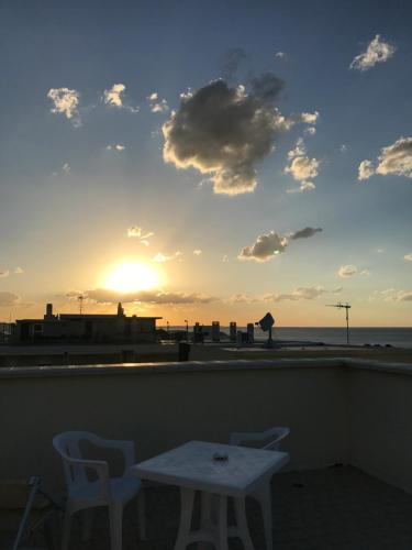 Residence Meeting - image 13