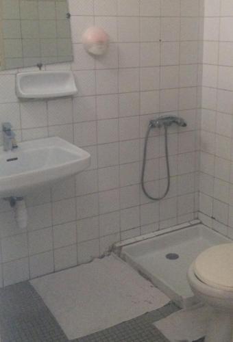 Double or Twin Room image 1