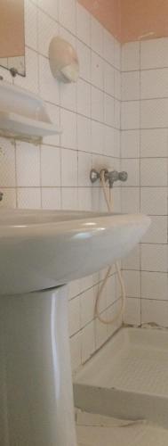 Standard Triple Room image 6