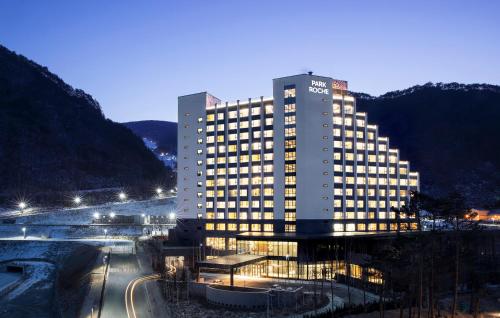 PARK ROCHE Resort & Wellness - Hotel - Jeongseon