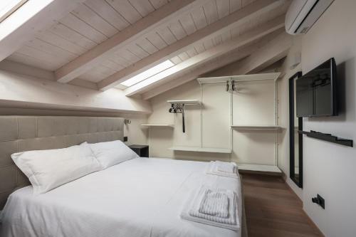 Sant'Orsola Suites Apartments - image 11
