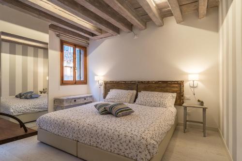 SAN POLO 2140 IN THE HEART OF VENICE, Benátky