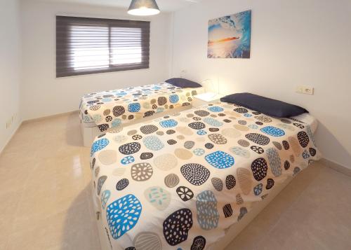 La Perla: Sea View and Pool (family apartment)