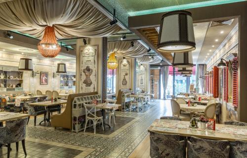 Cosmopolitan Hotel & Wellness - image 8