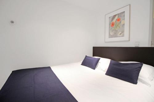 Romantic Jordaan Canalsuite near Anne Frank House, Amsterdam (photo 8)