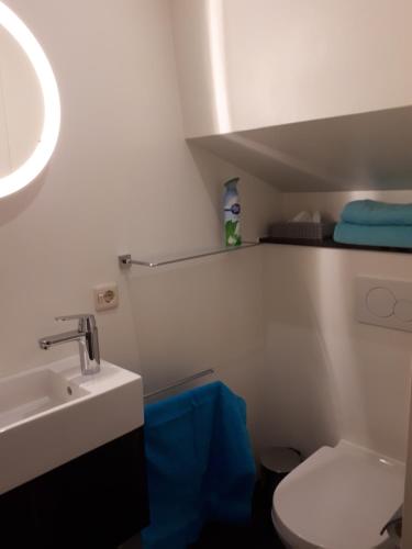 Rooms on Water - image 3
