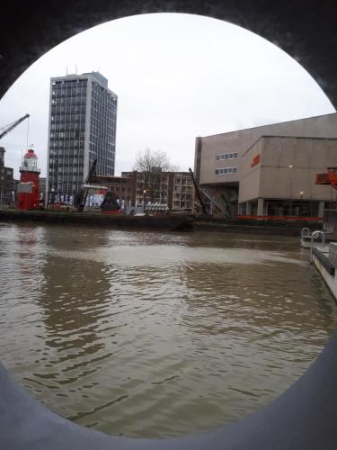 Rooms on Water - image 12