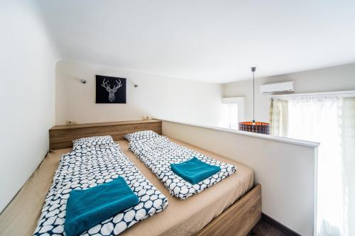 Elisabeth Apartments - image 11