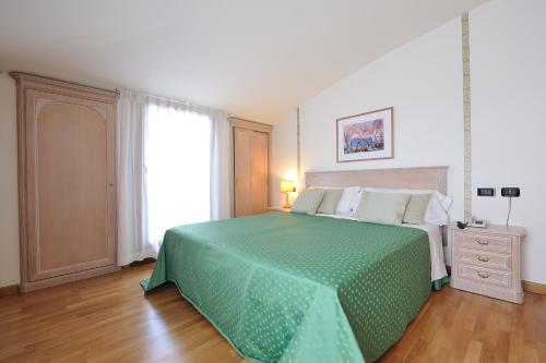 Soave Roxy Apartments - image 12