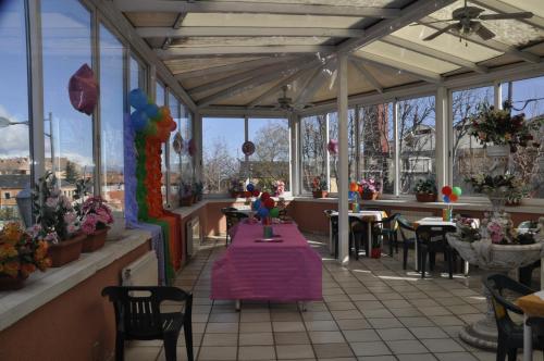 فندق تري أركوس (Hotel Tres Arcos) in الاسكوريال