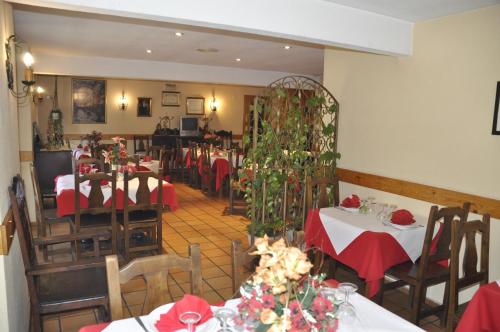 Hotel Tres Arcos - image 2