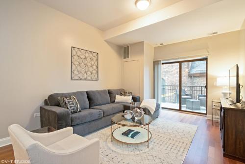 

New! McCormick Place 2BR Apartment in South Loop