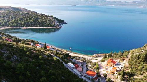  Apartments Palinić, Pension in Kremena