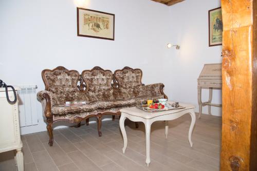 Oriente Palace Apartments - image 7