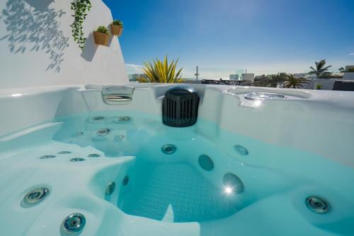La Concha Boutique Apartments - Adults Only - 온수 욕조