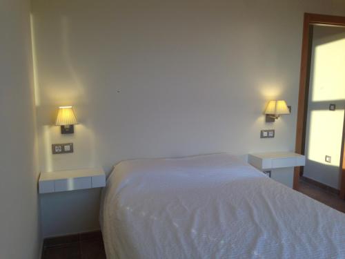 Terrace house near the beach and Denia