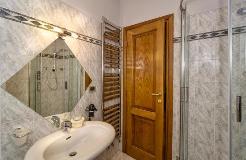 Villa Martina Classic & Luxury Room – Pisa, MN