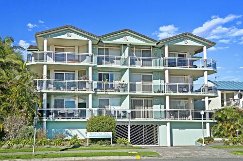 . Westport Palms 14 Buller Street