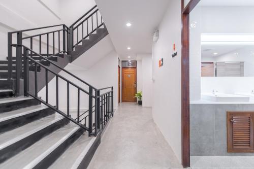 ทัศนียภาพภายนอกโรงแรม, Tiny Taladnoi Hostel near สถานทูตฝรั่งเศส
