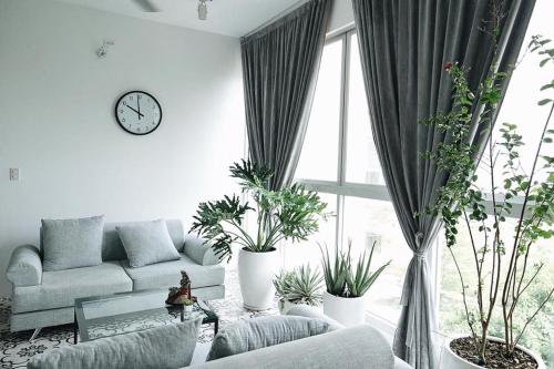 

Palm Green apt. near SECC, Phu My Hung, D7, HCMC