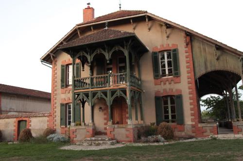 Gîte la Prunéloise