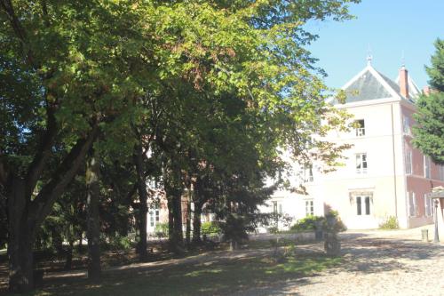 Chateau de la Chapelle des Bois