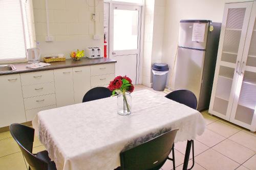 Accommodation @ Isa, Mount Isa (photo 7)