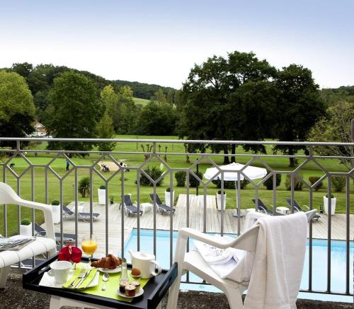 Comida y bebida, Brit Hotel du Golf Le Lodge in Salies-de-Bearn