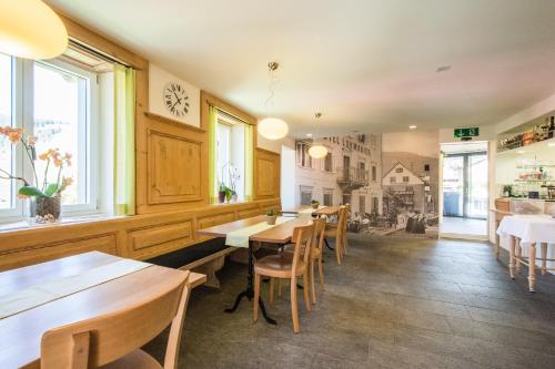 Hotel Vallatscha - image 12