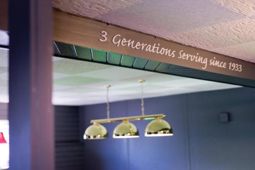 Leys Hotel - image 14